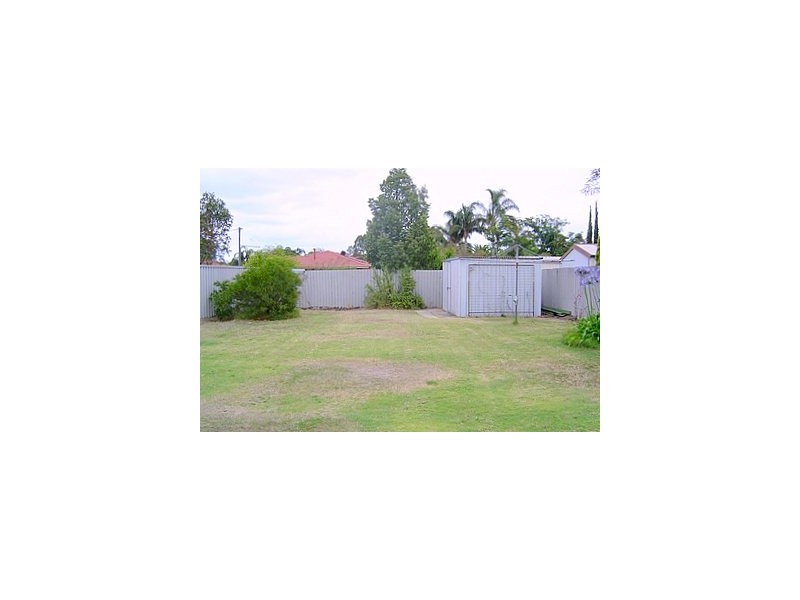 42 Broadwater Gardens, South Lake WA 6164