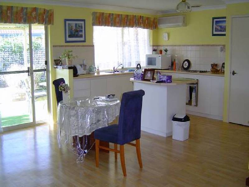 8 Birchwood Court, South Lake WA 6164