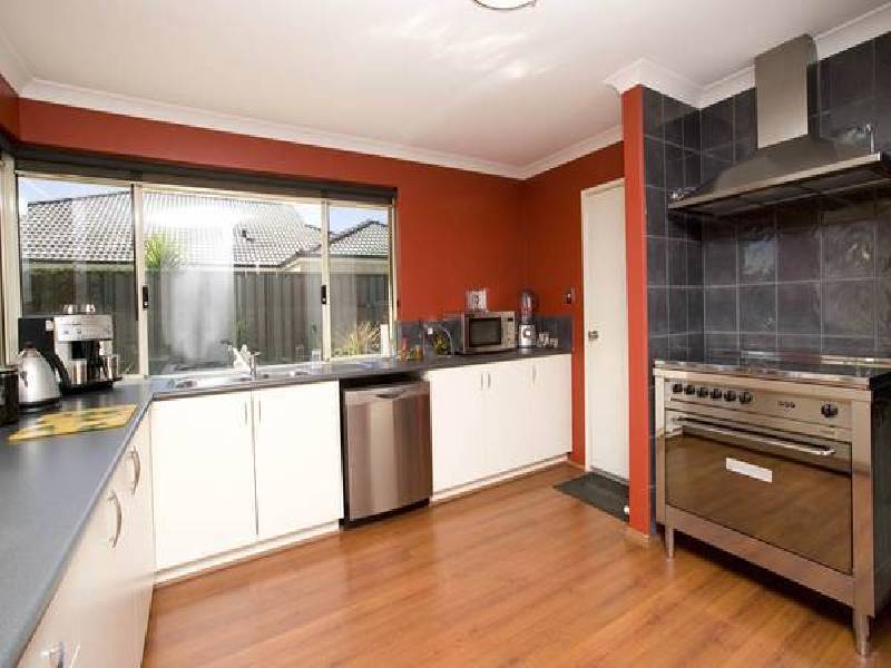 20 Ashendon Boulevard, Hammond Park WA 6164