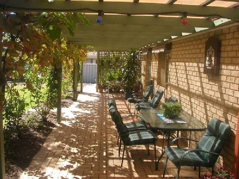 Meller Road, Bibra Lake WA 6163