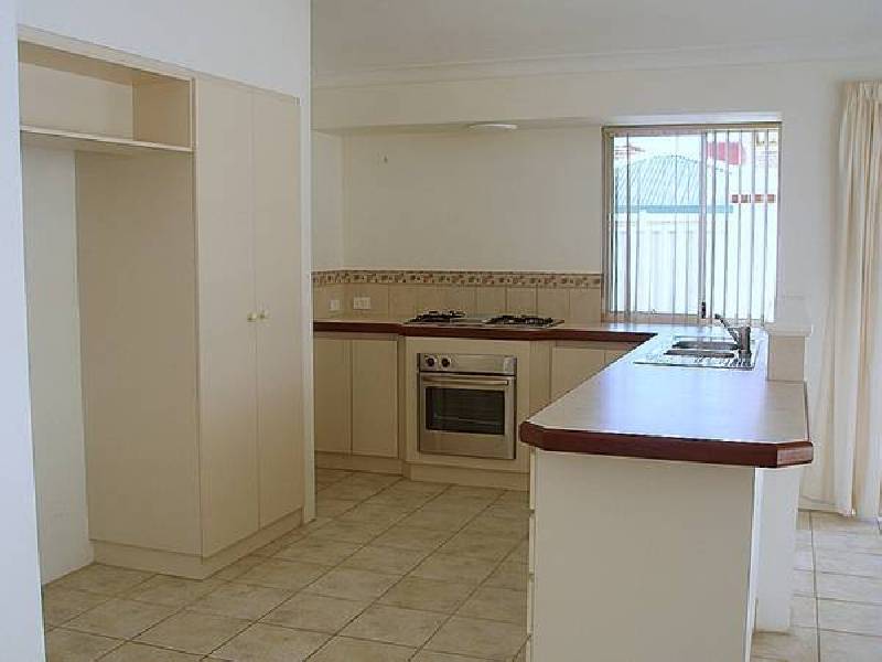21 Glenmaggie Circuit, Success WA 6164