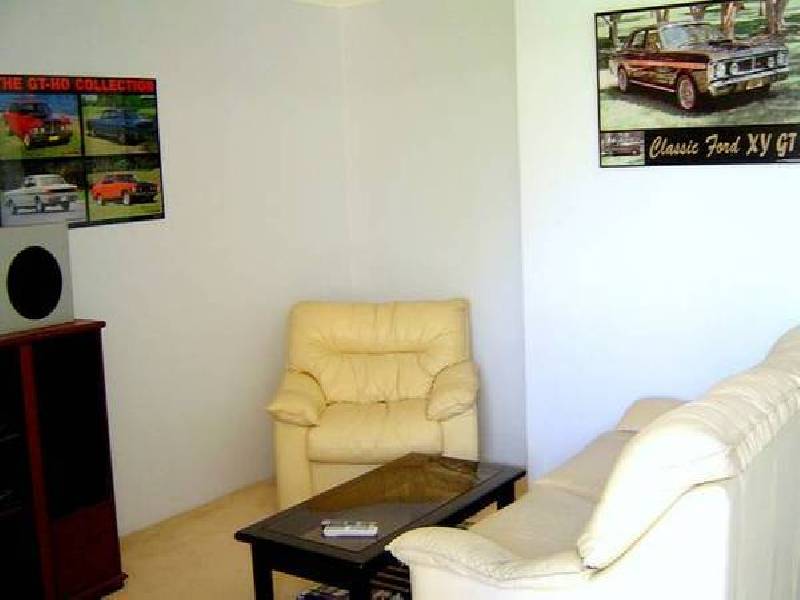 93 Bolderwood Drive, South Lake WA 6164