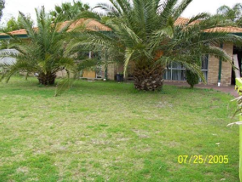 14 South Lake Drive, South Lake WA 6164