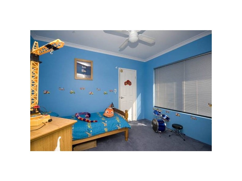 12 Caridean Way, Hammond Park WA 6164