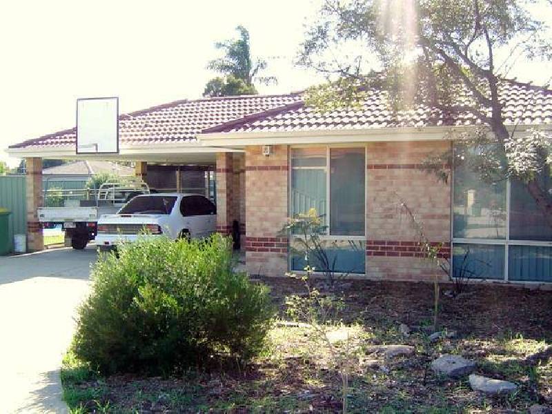 13 Impson Gardens, South Lake WA 6164