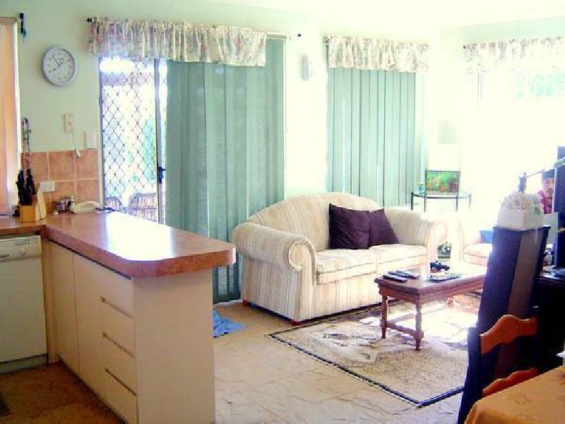 13 Impson Gardens, South Lake WA 6164