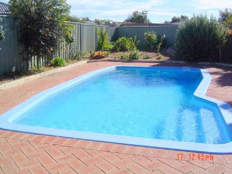 13 Impson Gardens, South Lake WA 6164