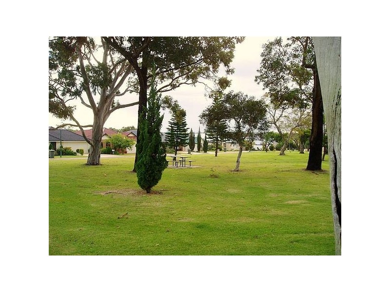 Inn Close, Bibra Lake WA 6163