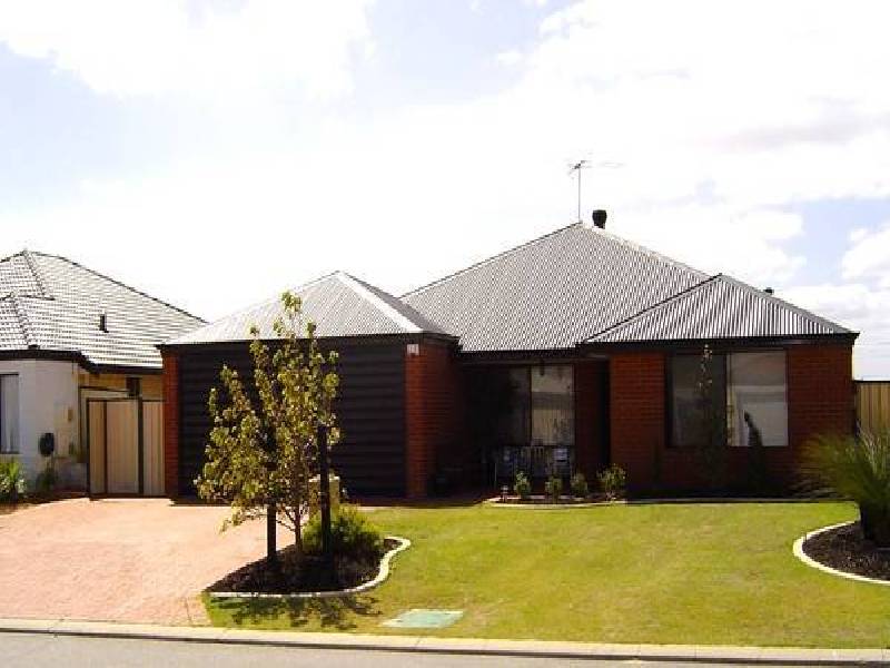 39 Minerva Loop, Success WA 6164