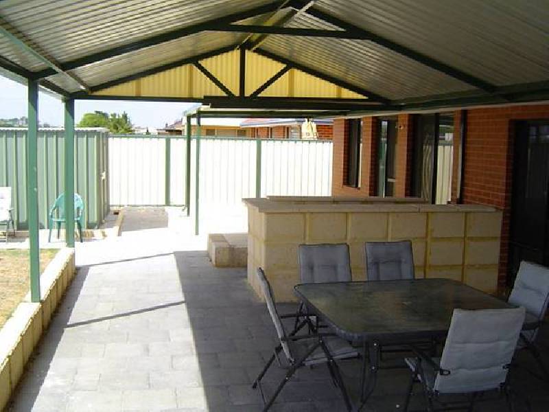 39 Minerva Loop, Success WA 6164