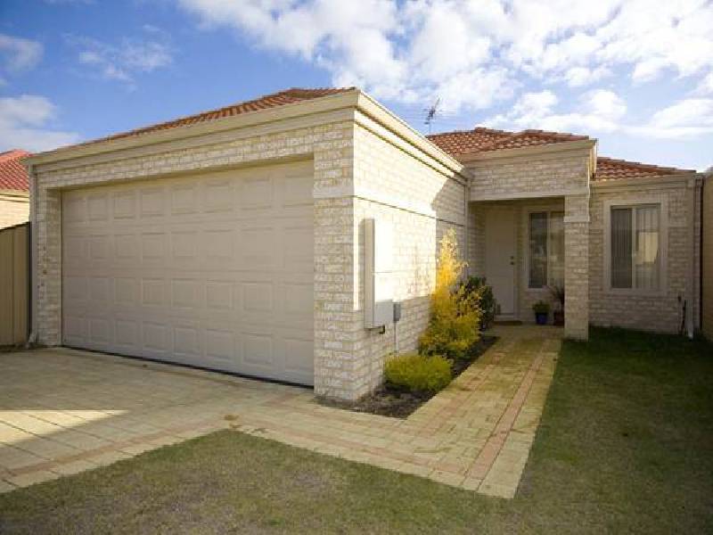 Felpham Court, Success WA 6164