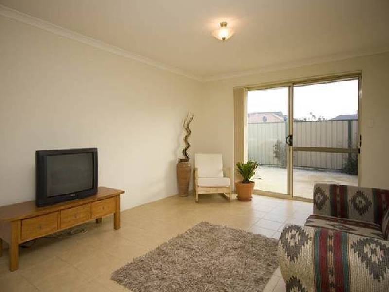 Felpham Court, Success WA 6164