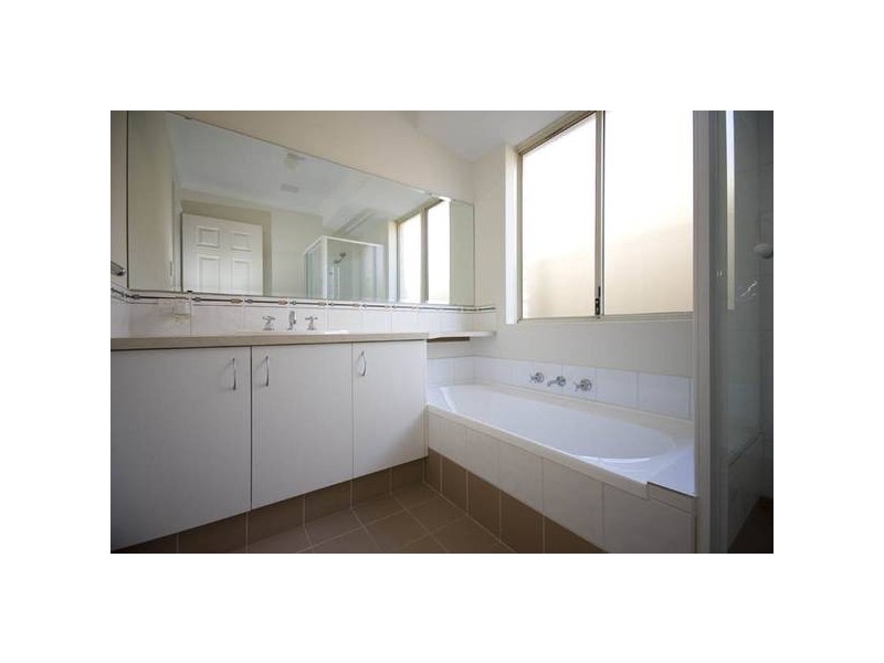 Felpham Court, Success WA 6164