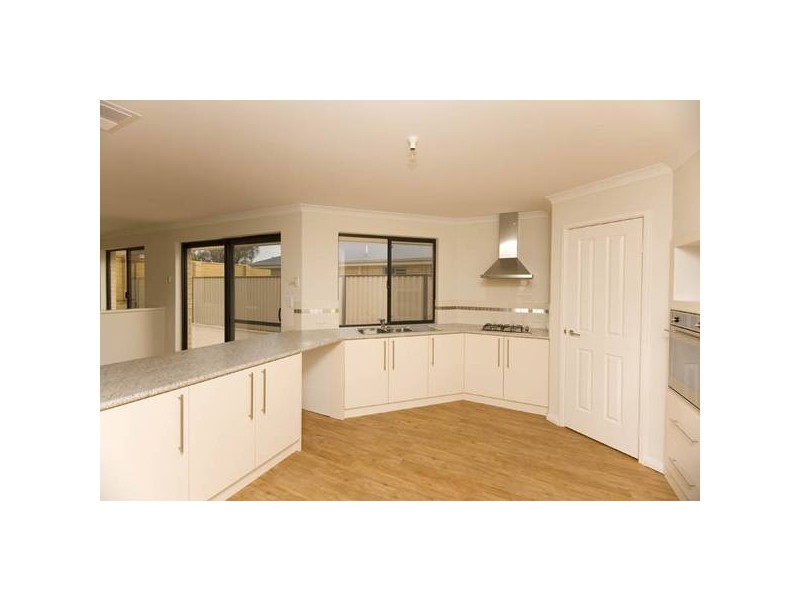 45 Kesiya Turn, Aubin Grove WA 6164