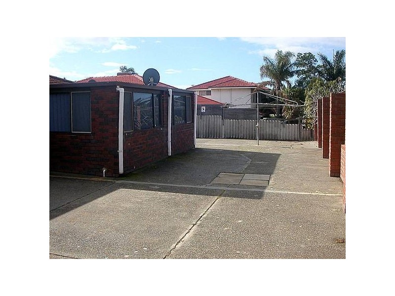 12 Glendower Way, Spearwood WA 6163