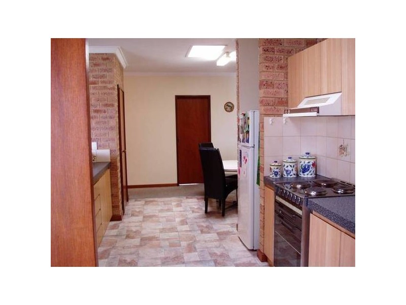 25 Hopkins Way, Spearwood WA 6163