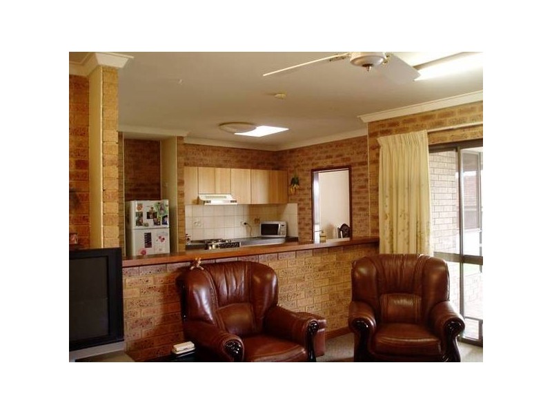 25 Hopkins Way, Spearwood WA 6163