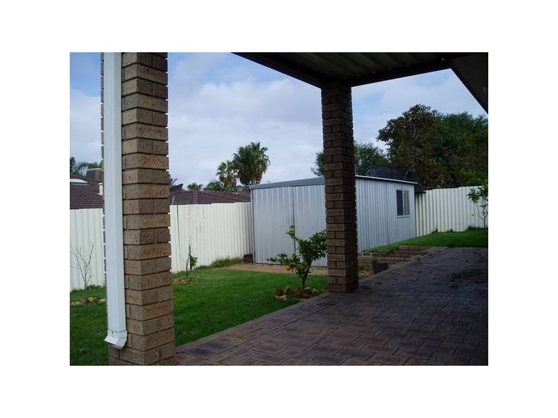 25 Hopkins Way, Spearwood WA 6163