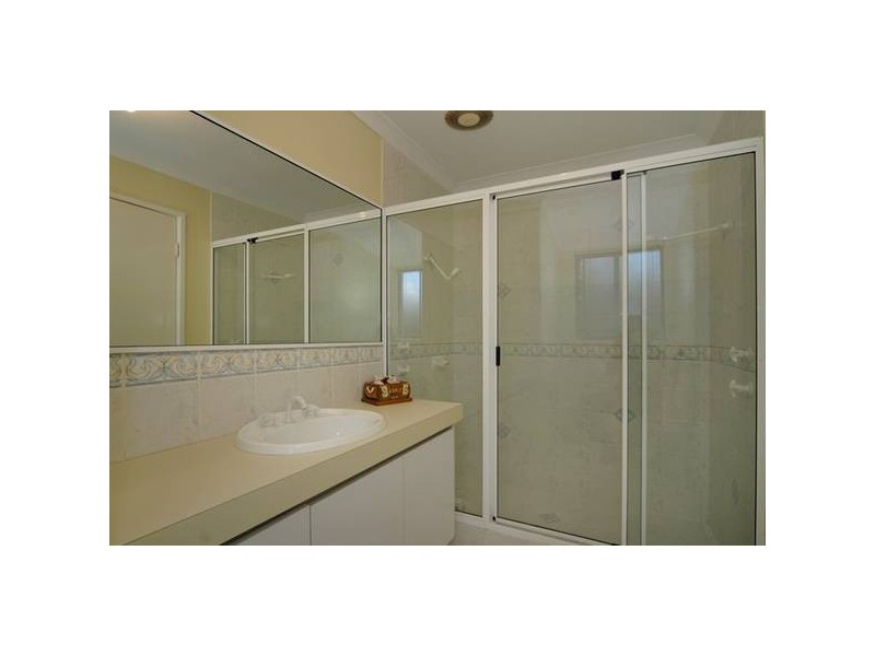 8 Ledden Court, Success WA 6164