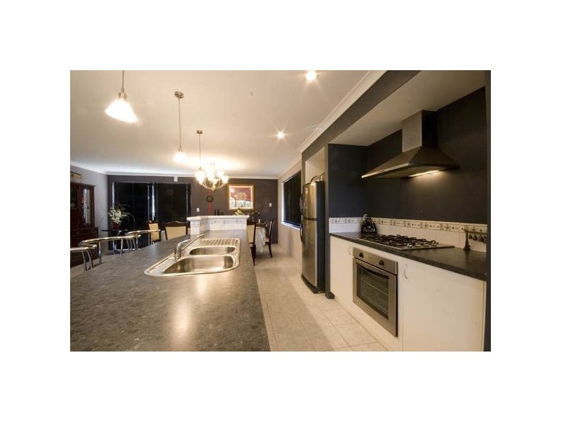 Steiner Avenue, Success WA 6164