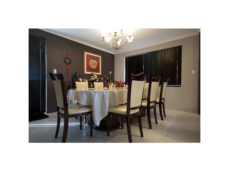 Steiner Avenue, Success WA 6164