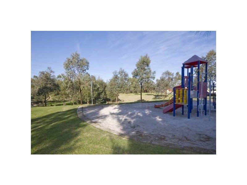 Steiner Avenue, Success WA 6164