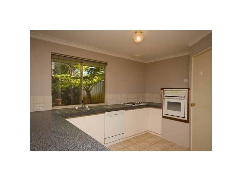 17 Lipton Mews, Atwell WA 6164