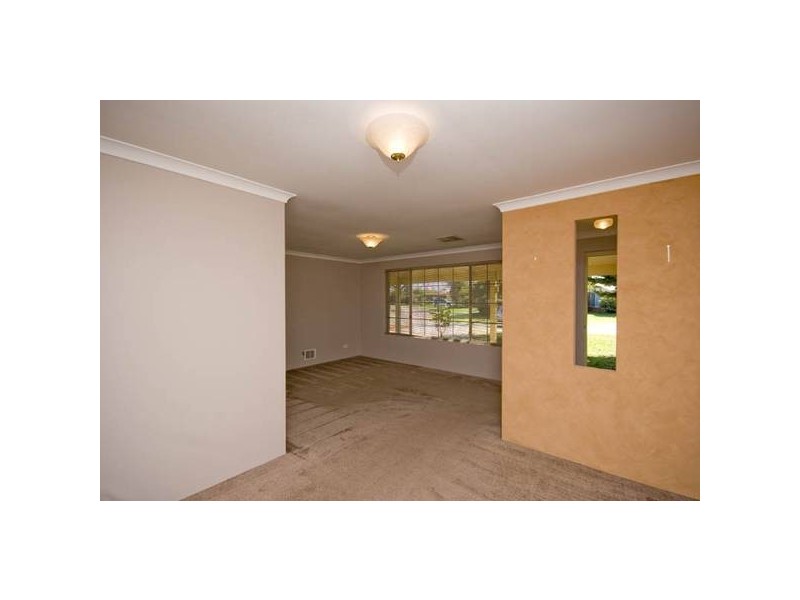 17 Lipton Mews, Atwell WA 6164