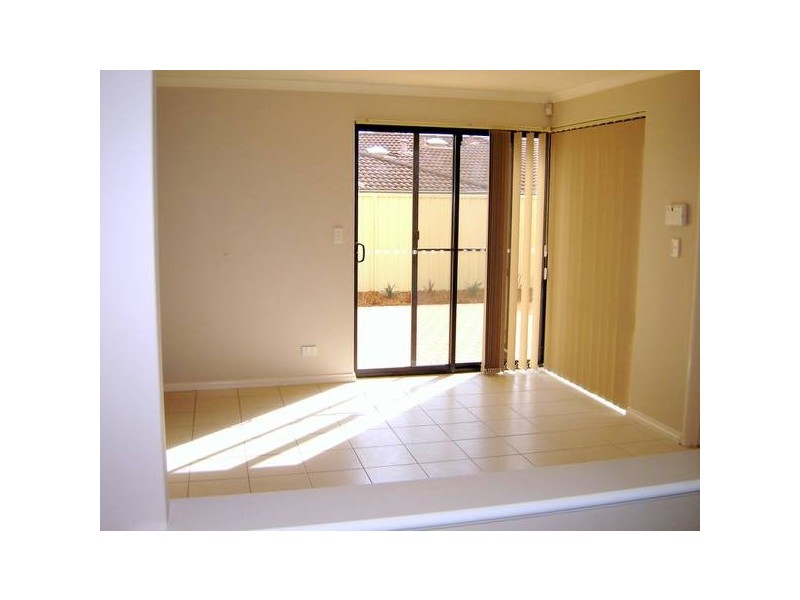 10/13 Rimmington Court, South Lake WA 6164