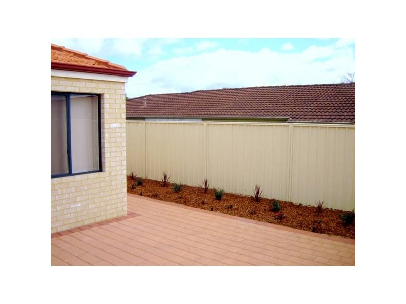 10/13 Rimmington Court, South Lake WA 6164