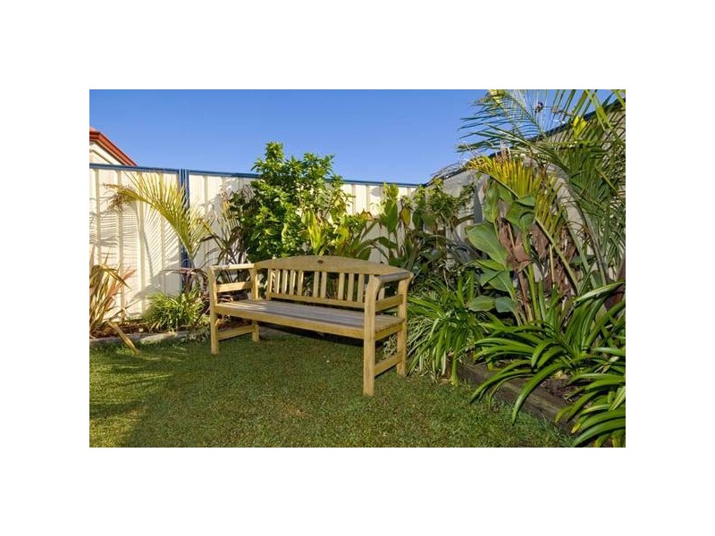 Montgomery Drive, Success WA 6164