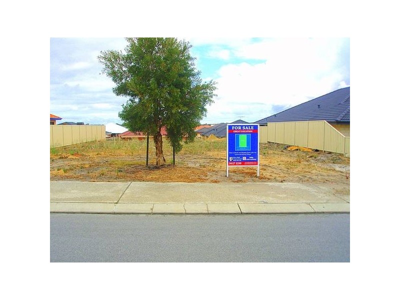 44 Barfield Road, Hammond Park WA 6164