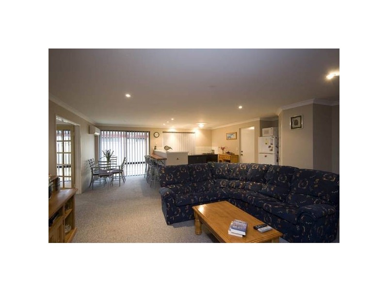 15 Dorrigo Way, South Lake WA 6164