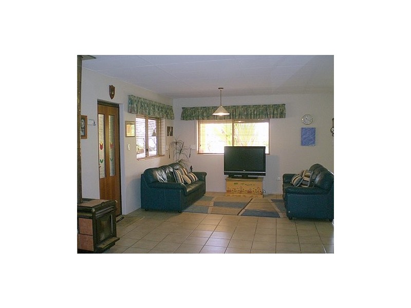 9 Foxton Drive, Oakford WA 6121