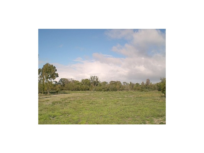 9 Foxton Drive, Oakford WA 6121