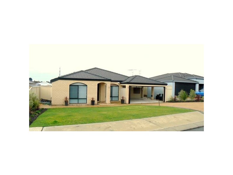 6 Dongara Way, South Lake WA 6164