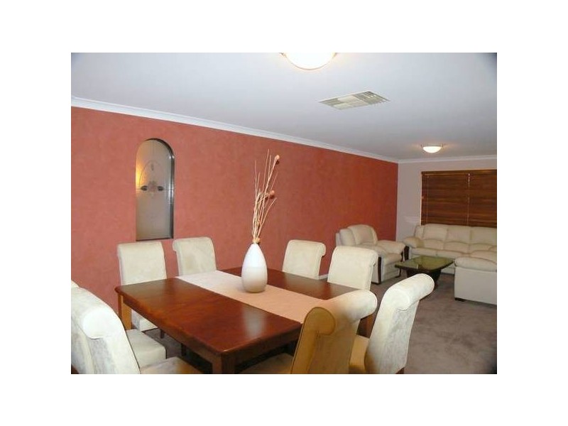 77 Congdon Ave, Beeliar WA 6164