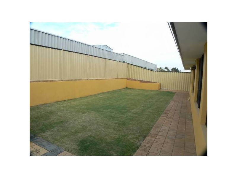 77 Congdon Ave, Beeliar WA 6164