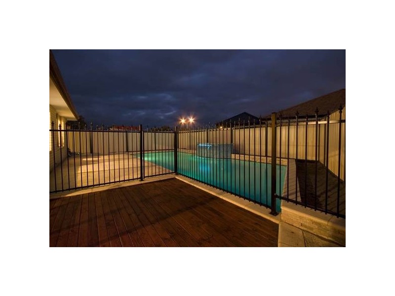 Gadsden Terrace, Success WA 6164