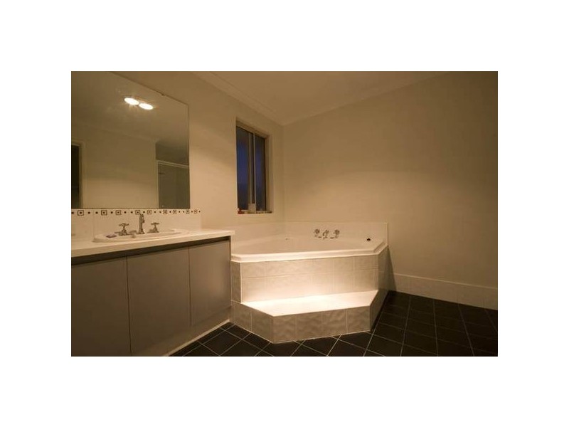 Gadsden Terrace, Success WA 6164