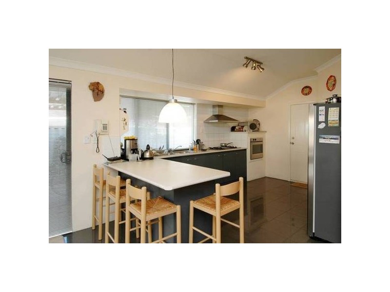 8 Millstream Place, Success WA 6164