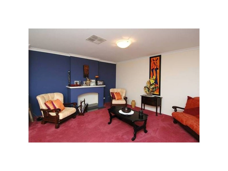 8 Millstream Place, Success WA 6164