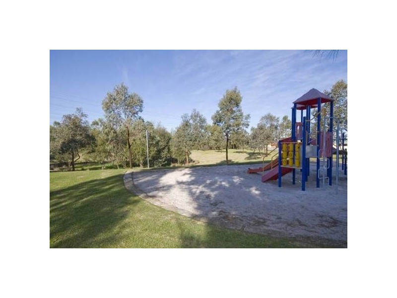 8 Millstream Place, Success WA 6164