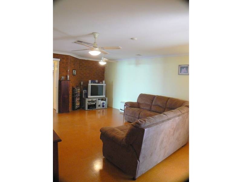 15 Carnation Place, Yangebup WA 6164