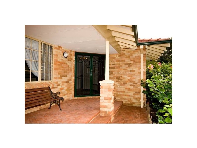 11 Oporto Rise, Coogee WA 6166