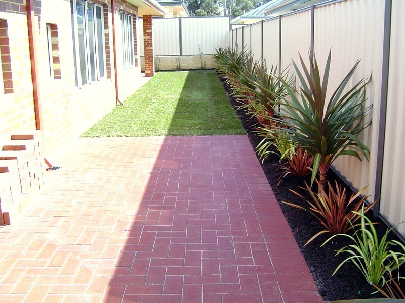 11 Ernest Drive, Success WA 6164