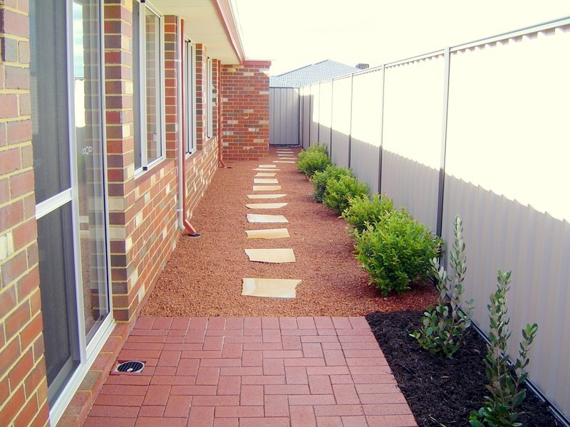 11 Ernest Drive, Success WA 6164
