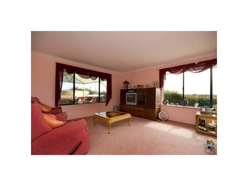 4 Quenda Close, Beeliar WA 6164