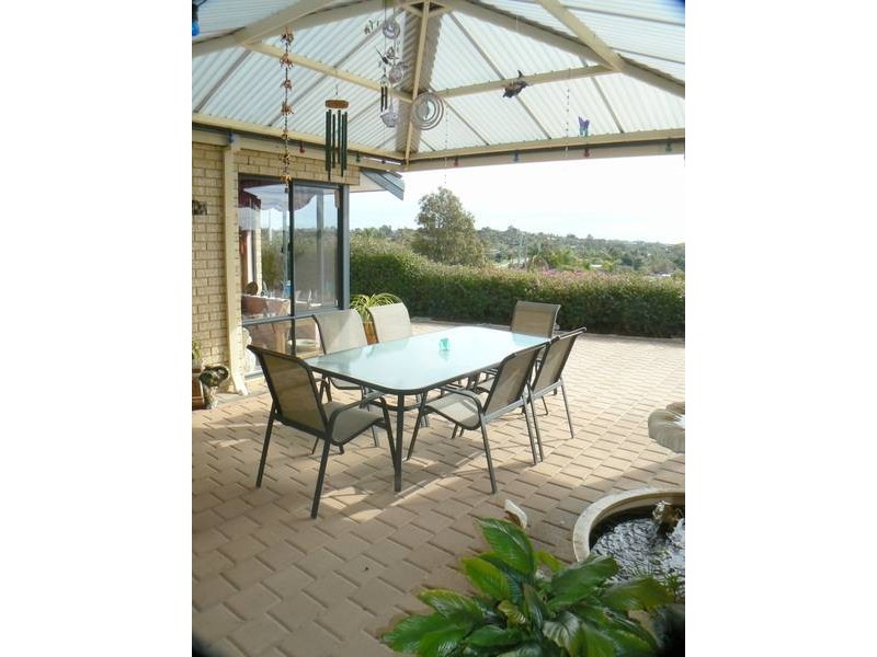 4 Quenda Close, Beeliar WA 6164