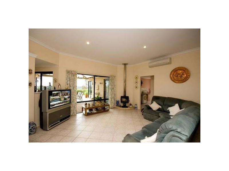 4 Quenda Close, Beeliar WA 6164